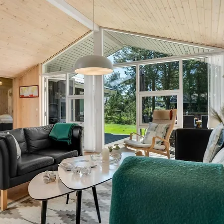 Casa de Férias Delco - 200m From The Sea By Interhome Hals