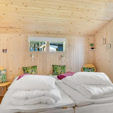Delco - 200m From The Sea By Interhome *