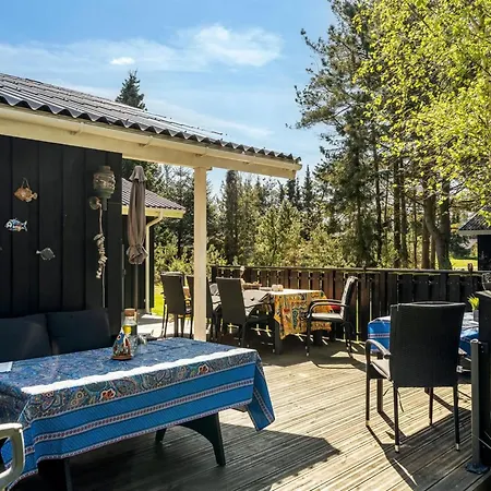 Delco - 200m From The Sea By Interhome *