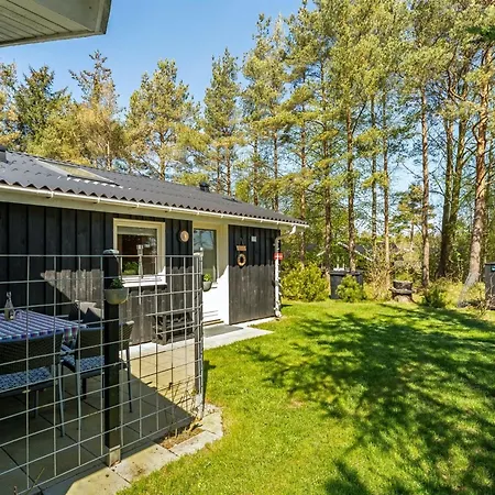 Vakantiehuis Delco - 200m From The Sea By Interhome Hals