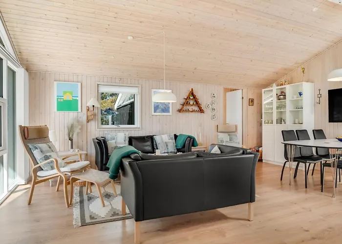 Delco - 200m From The Sea By Interhome * Hals