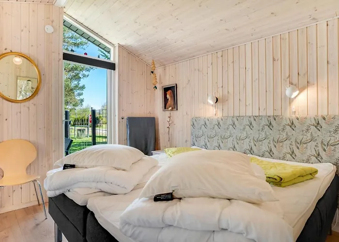 Delco - 200m From The Sea By Interhome הלס